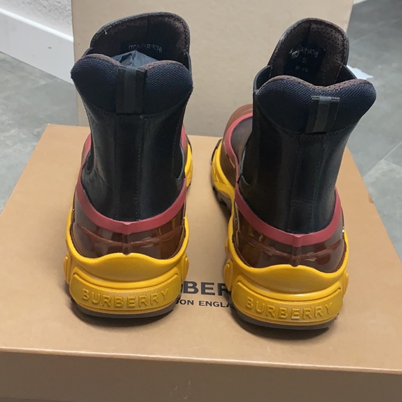 Authentic BNIB Leather Arthur Boot with rubber rain boot sole. - Picture 4 of 5